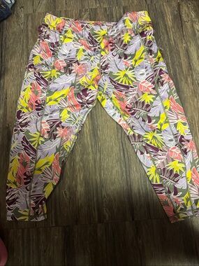 Pro Player Tropical Print Stretch Leggings in Purple, Yellow & Pink